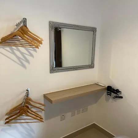 Ewa - 3-bedrooms Near Sliema - St Julians Seafront Lägenhet Gzira