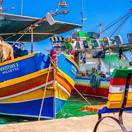 Ewa - 3-bedrooms Near Sliema - St Julians Seafront アパート *