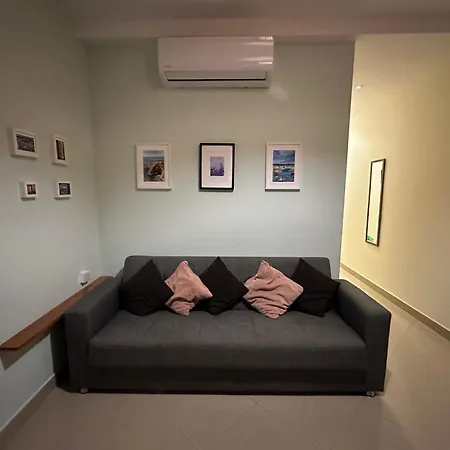 Daire San Albert - 3-Bedrooms Apt Near Sliema - St Julians Seafront